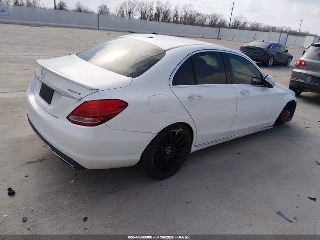Aukcja sprzedaży 2015 Mercedes-benz C 300 4matic, vin: 55SWF4KB1FU037792, numer aukcji: 44089908