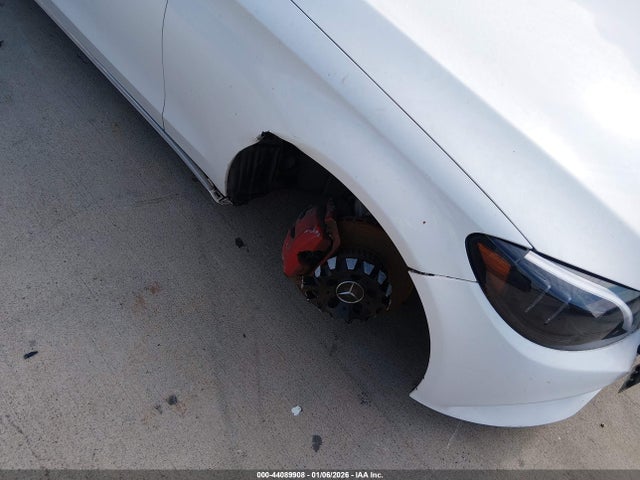 Aukcja sprzedaży 2015 Mercedes-benz C 300 4matic, vin: 55SWF4KB1FU037792, numer aukcji: 44089908