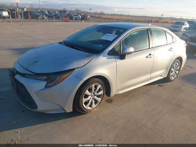 Toyota COROLLA LE 2022 5YFEPMAE6NP327891 Image 2