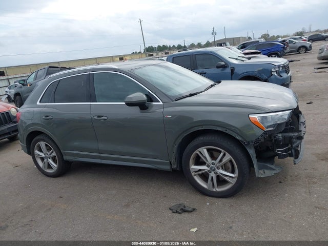 44089930 :رقم المزاد ، WA1DECF34L1037423 vin ، 2020 Audi Q3 Premium 45 Tfsi S Line Quattro Tiptronic مزاد بيع