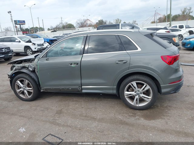 44089930 :رقم المزاد ، WA1DECF34L1037423 vin ، 2020 Audi Q3 Premium 45 Tfsi S Line Quattro Tiptronic مزاد بيع