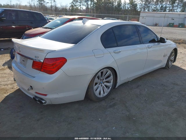 2011 BMW 750LI WBAKB8C56BC447911 Photo 3