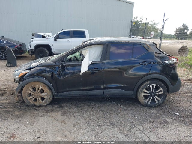 3N1CP5CU5KL533507 Nissan KICKS SV