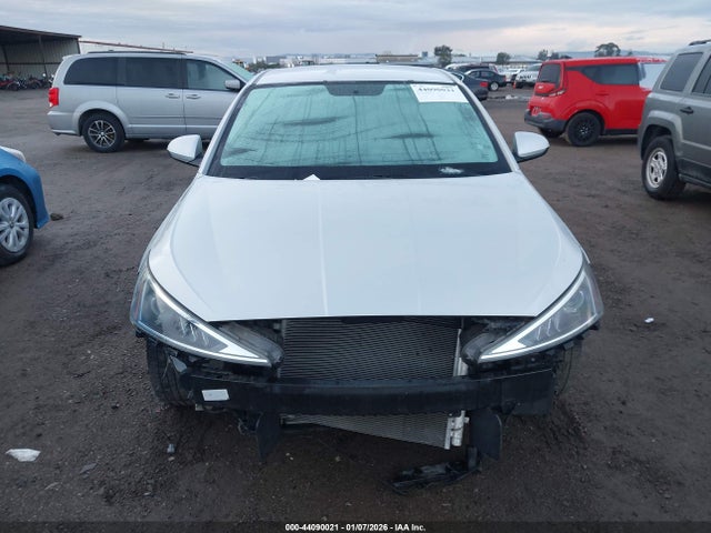 Hyundai ELANTRA SE 2019 5NPD74LF0KH496637 Image 13