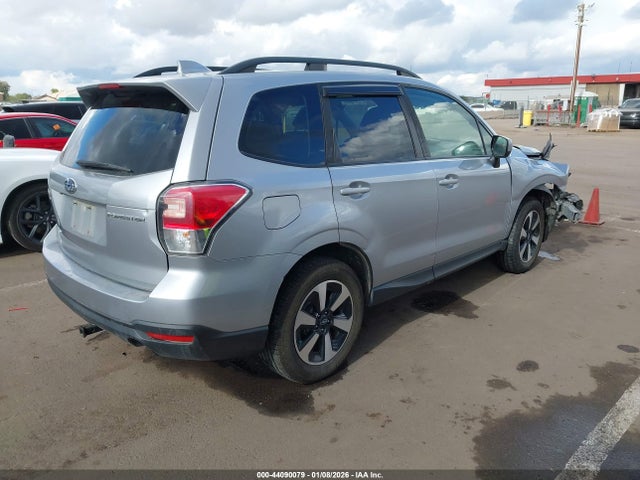 Subaru Forester 2.5i Premium 2018 JF2SJAEC7JH560990 Image 4