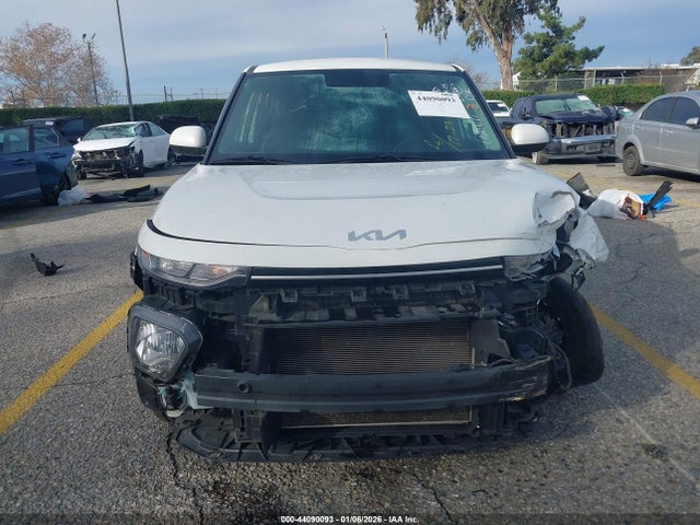 KNDJ23AUXN7172410 KIA SOUL LX