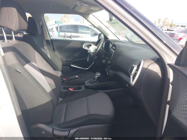 KNDJ23AUXN7172410 KIA SOUL LX