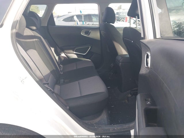 KNDJ23AUXN7172410 KIA SOUL LX