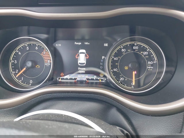 44090098 :رقم المزاد ، 1C4PJMDS8GW237499 vin ، 2016 Jeep Cherokee Limited مزاد بيع
