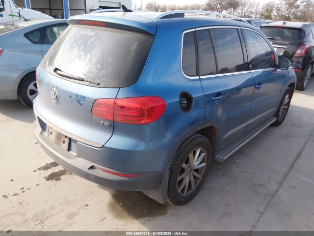 2017 VOLKSWAGEN TIGUAN WVGRV7AX9HK003701 Photo 3