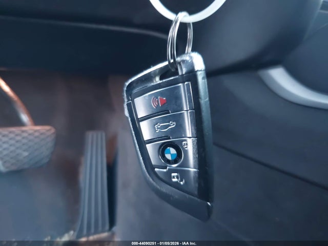 2019 BMW X6 5UXKU2C57K0Z64516 Photo 10