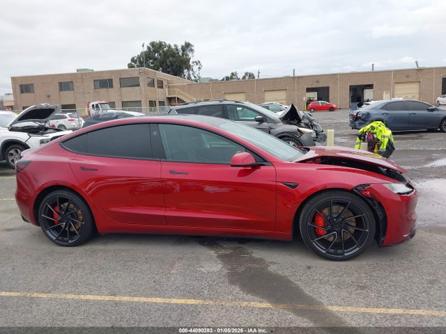 Продаж на аукціоні авто 2024 Tesla Model 3 Performance All-wheel Drive, vin: 5YJ3E1ET7RF832909, номер лоту: 44090283
