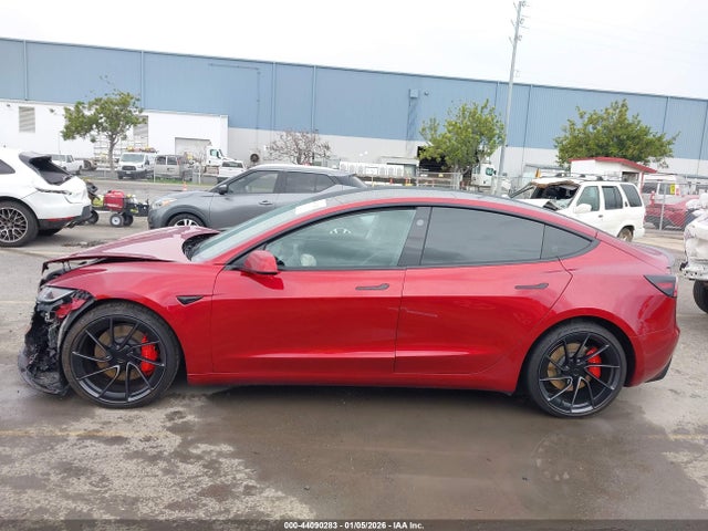 Продаж на аукціоні авто 2024 Tesla Model 3 Performance All-wheel Drive, vin: 5YJ3E1ET7RF832909, номер лоту: 44090283