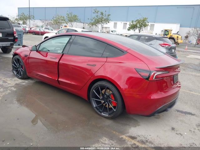 2024 TESLA MODEL 3 5YJ3E1ET7RF832909 Photo 2