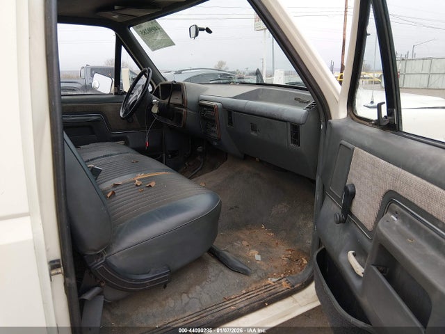 1989 FORD F250 1FTHF26H6KLB16895 Photo 4