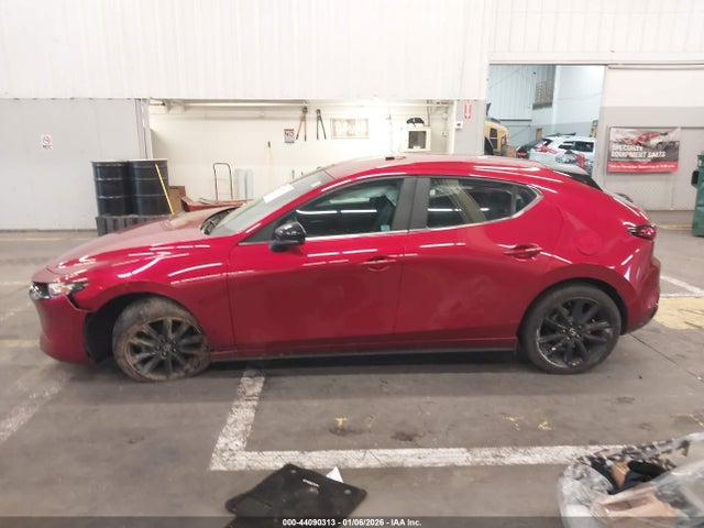 JM1BPAKM6R1704110 Mazda Mazda3 2.5 S Select Sport