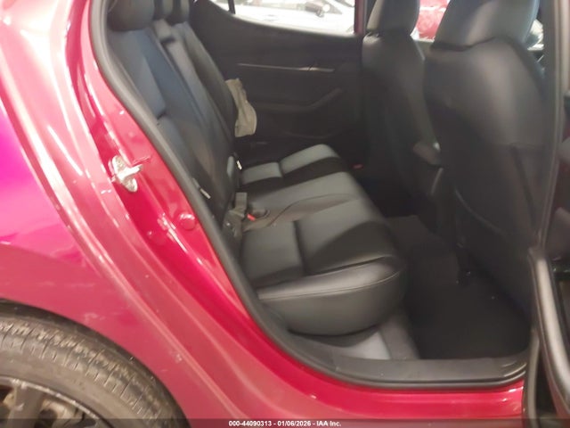 JM1BPAKM6R1704110 Mazda Mazda3 2.5 S Select Sport
