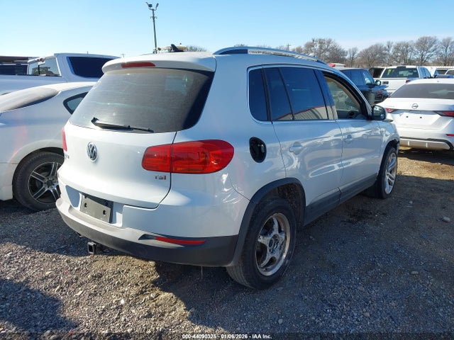 Продажа на аукционе авто 2016 Volkswagen Tiguan Sel, vin: WVGAV7AX1GW577035, номер лота: 44090325