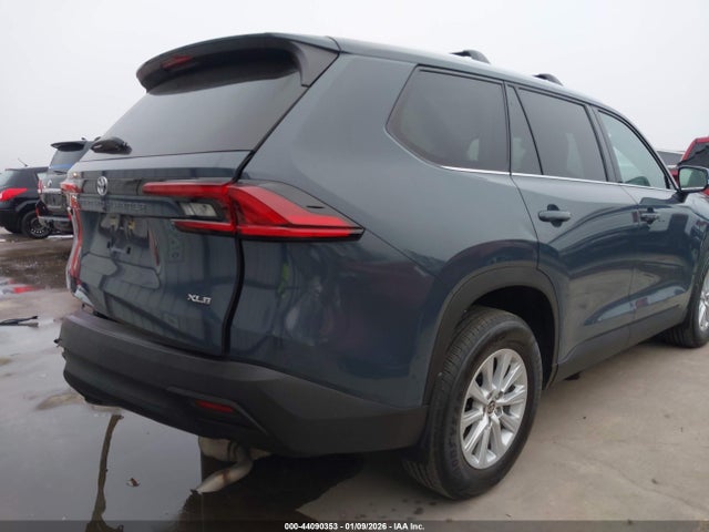 Toyota Grand Highlander Xle 2025 5TDAAAA51SS020016 Image 20