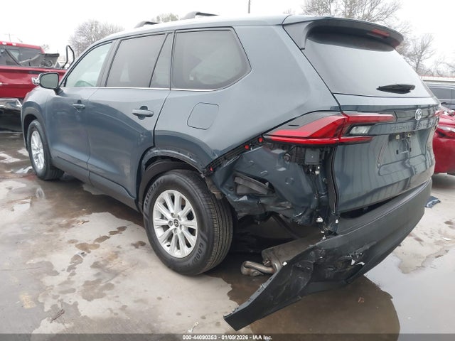 Toyota Grand Highlander Xle 2025 5TDAAAA51SS020016 Image 3
