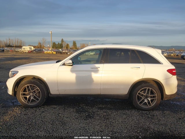 WDC0G4KB8HF139085 Mercedes-Benz Glc 300 4matic