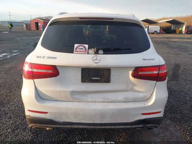 WDC0G4KB8HF139085 Mercedes-Benz Glc 300 4matic