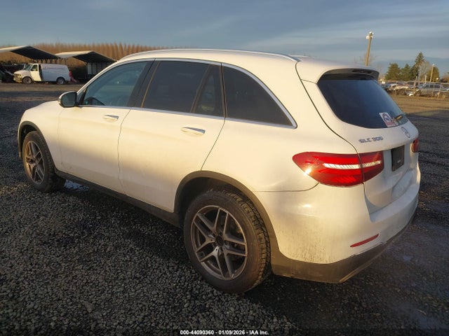 WDC0G4KB8HF139085 Mercedes-Benz Glc 300 4matic