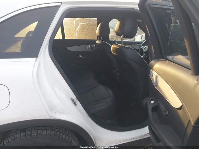 WDC0G4KB8HF139085 Mercedes-Benz Glc 300 4matic