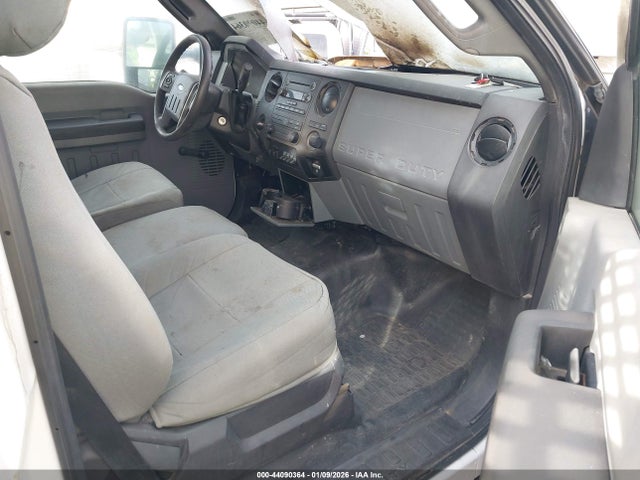 1FDUF5GT3GEC89056 Ford F-550 Chassis Xl