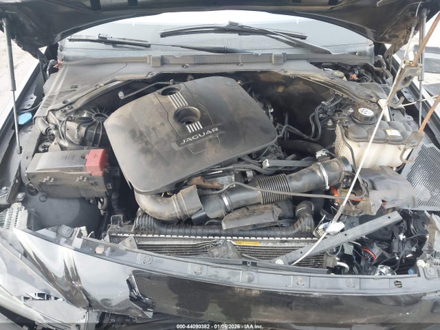 2017 JAGUAR XE SAJAD4BG4HA970001 Photo 9