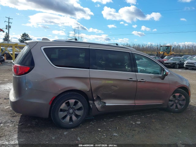 2017 CHRYSLER PACIFICA HYBRID 2C4RC1N74HR709249 Photo 5