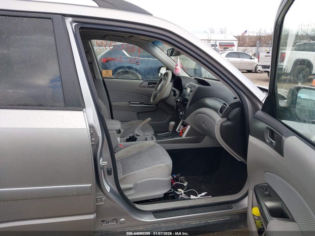 Продаж на аукціоні авто 2011 Subaru Forester 2.5x Premium, vin: JF2SHADC4BH760286, номер лоту: 44090399