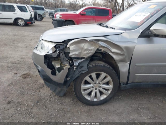Продаж на аукціоні авто 2011 Subaru Forester 2.5x Premium, vin: JF2SHADC4BH760286, номер лоту: 44090399