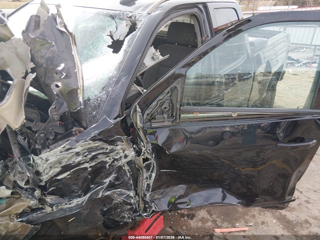 1GCVKREC0HZ126308 Chevrolet Silverado 1500 2lt