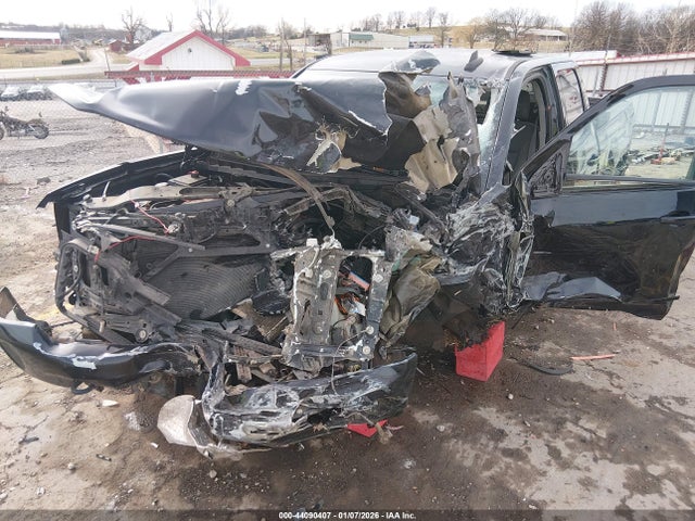 1GCVKREC0HZ126308 Chevrolet Silverado 1500 2lt