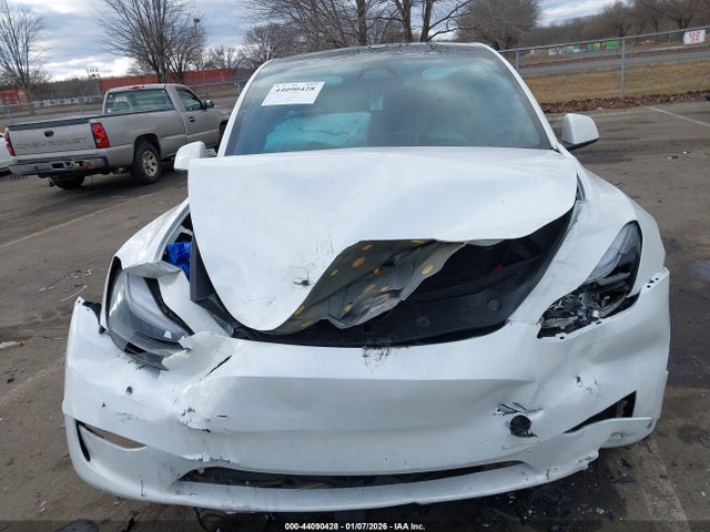 7SAYGDEE7PA191339 Tesla Model Y