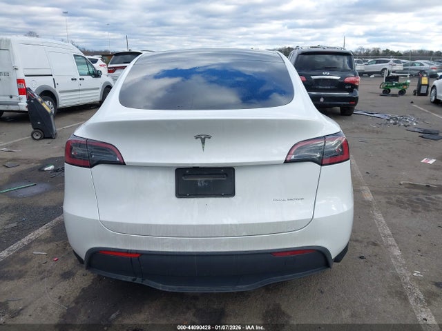 7SAYGDEE7PA191339 Tesla Model Y
