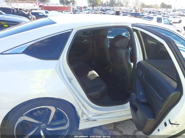 1HGCV1F35KA111762 Honda Accord Sport