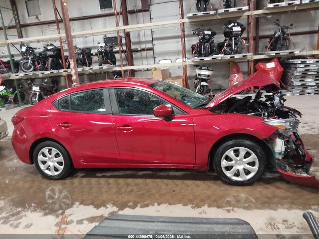 44090479 :رقم المزاد ، 3MZBN1U7XHM142367 vin ، 2017 Mazda Mazda3 Sport مزاد بيع