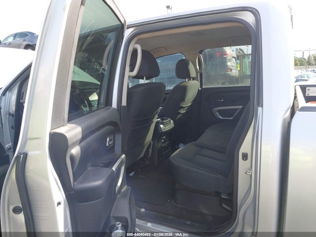 1N6BA1F4XHN536682 Nissan Titan Xd Sv Diesel