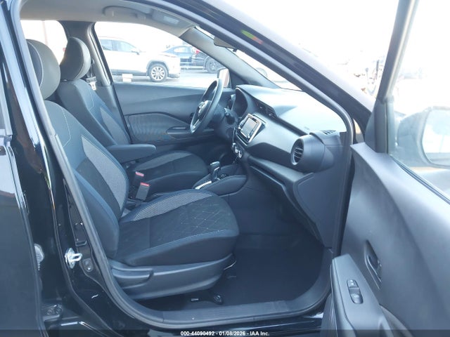 3N1CP5CU8JL517865 Nissan KICKS S