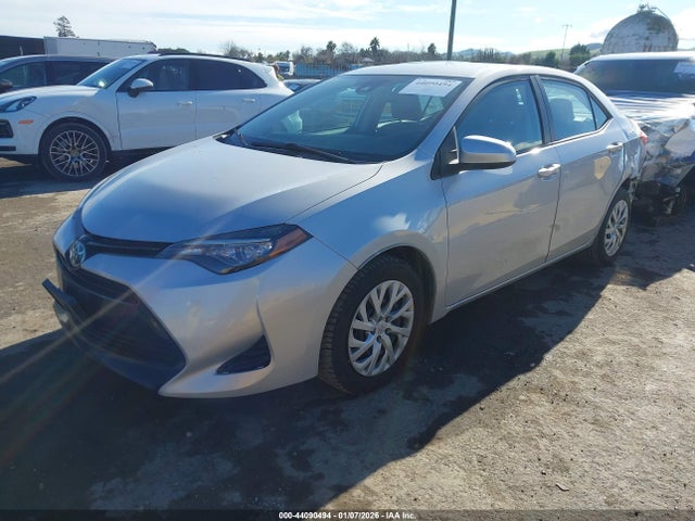 2T1BURHE8HC785970 Toyota COROLLA LE