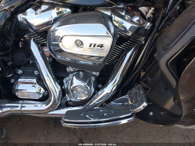 Harley-Davidson FLHTCUTG 2020 1HD1MAF17LB853937 Image 8