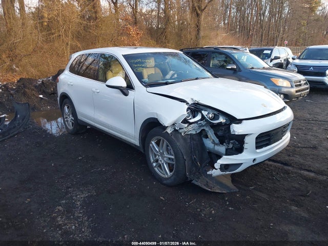 2016 PORSCHE CAYENNE WP1AA2A27GKA11569 Photo 0