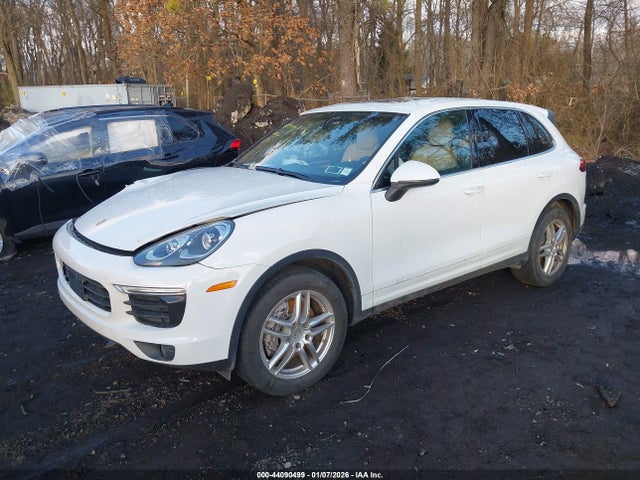 2016 PORSCHE CAYENNE WP1AA2A27GKA11569 Photo 1