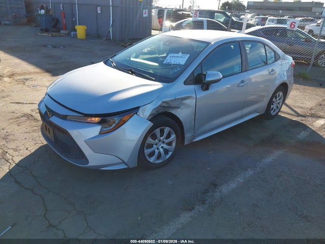 Toyota COROLLA LE 2021 5YFEPMAE6MP223321 Image 2
