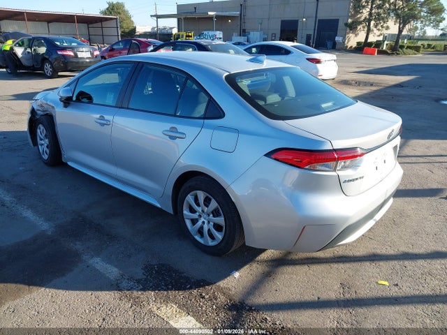 Toyota COROLLA LE 2021 5YFEPMAE6MP223321 Image 3