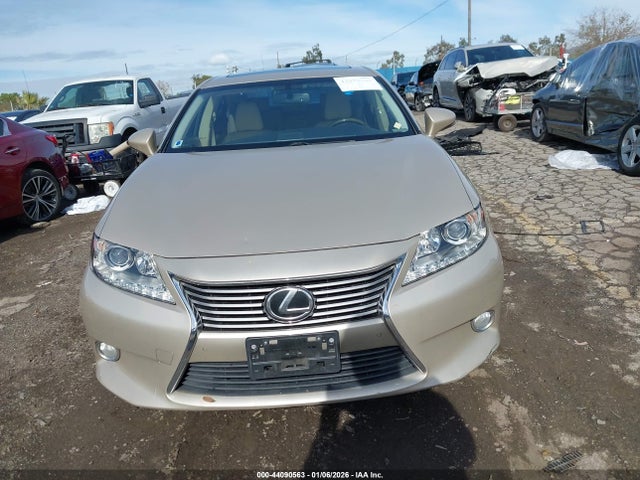 JTHBK1GGXF2202724 Lexus ES 350