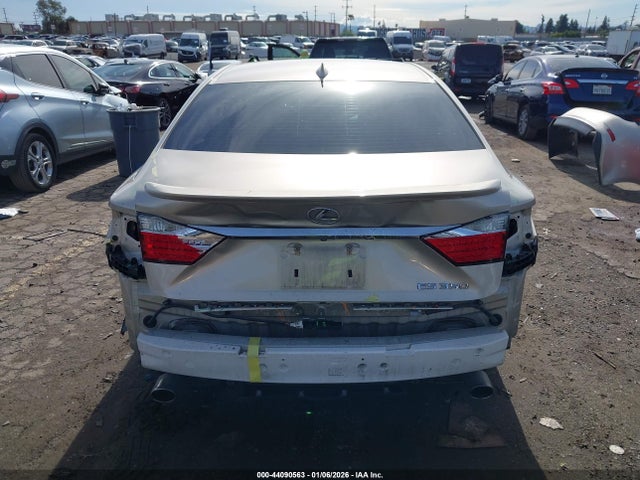 JTHBK1GGXF2202724 Lexus ES 350