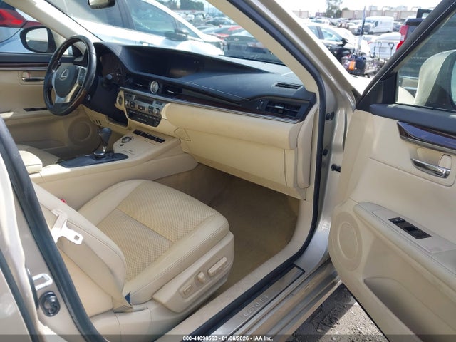 JTHBK1GGXF2202724 Lexus ES 350